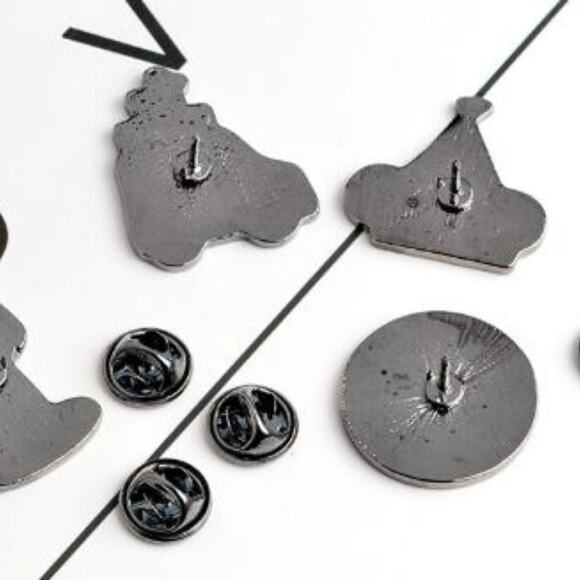 Happy Cactus Pin Brooch - Picture 2 of 2